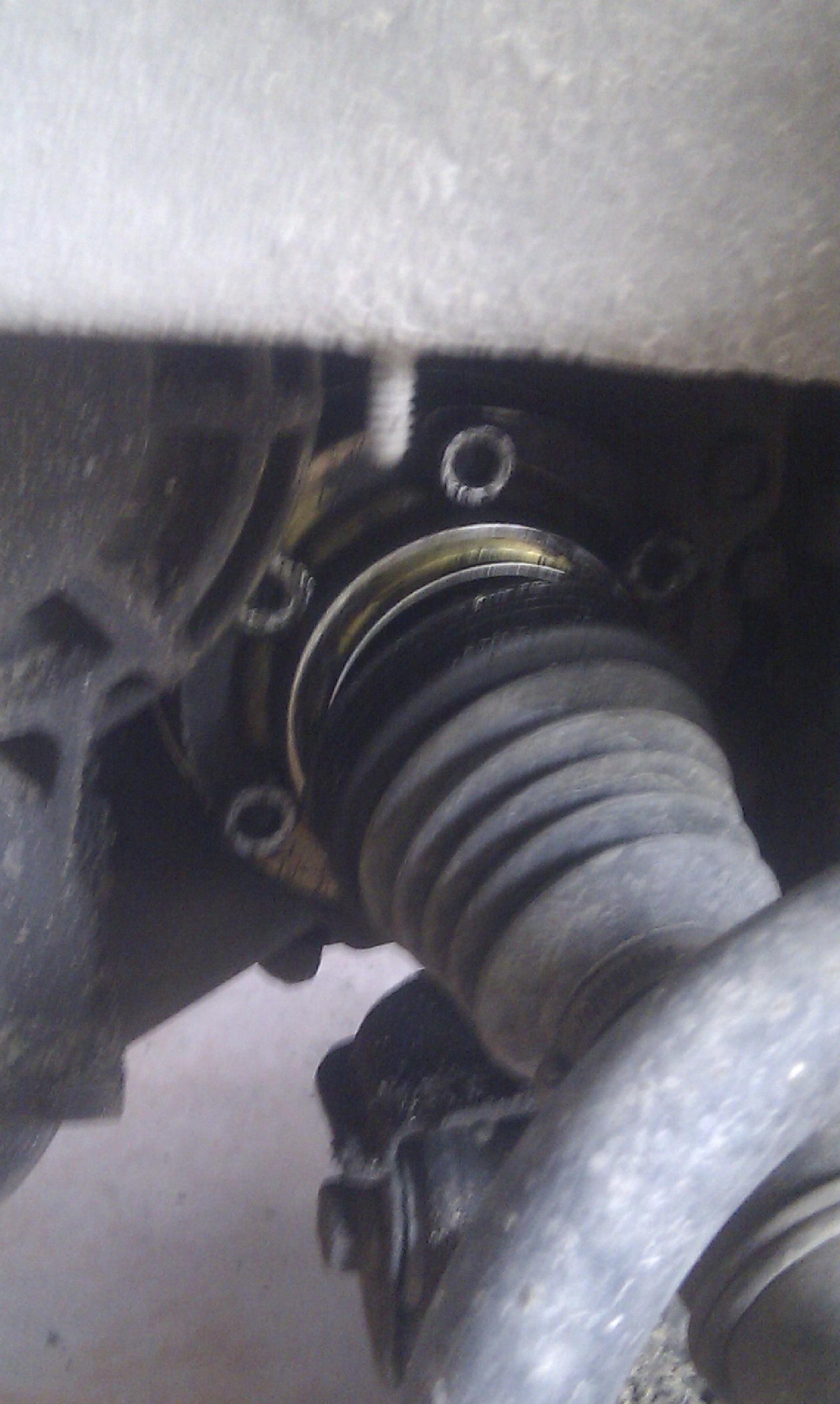 impossible de mettre soufflet de cardan coté boite : Problèmes Train  Roulant - Forum Volkswagen Golf IV