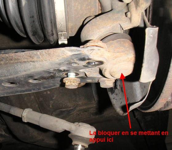 Comment demonter une rotule de suspension mercedes #3