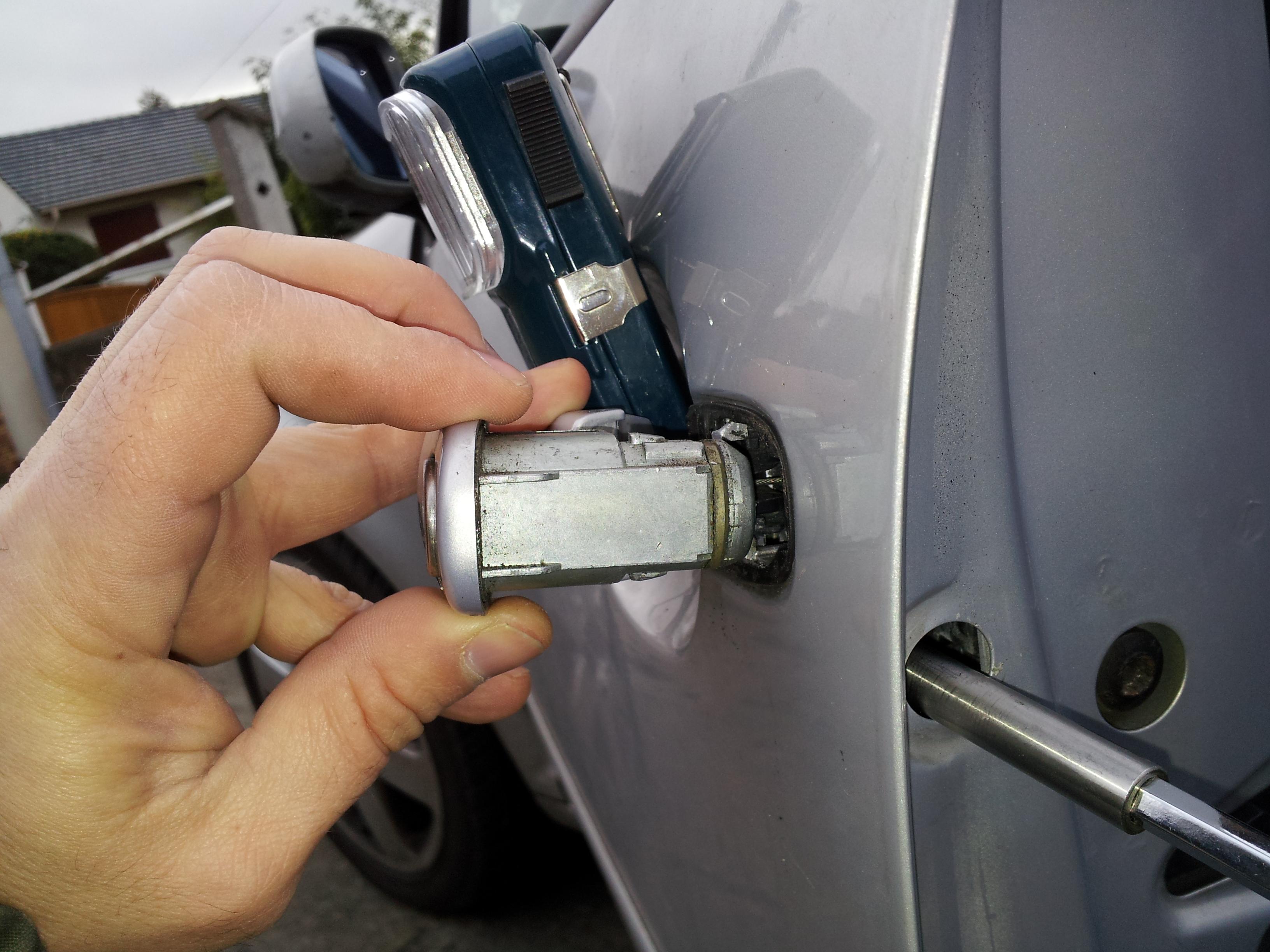 Fermeture A Distance Ne Marche Plus Problemes Electriques Ou