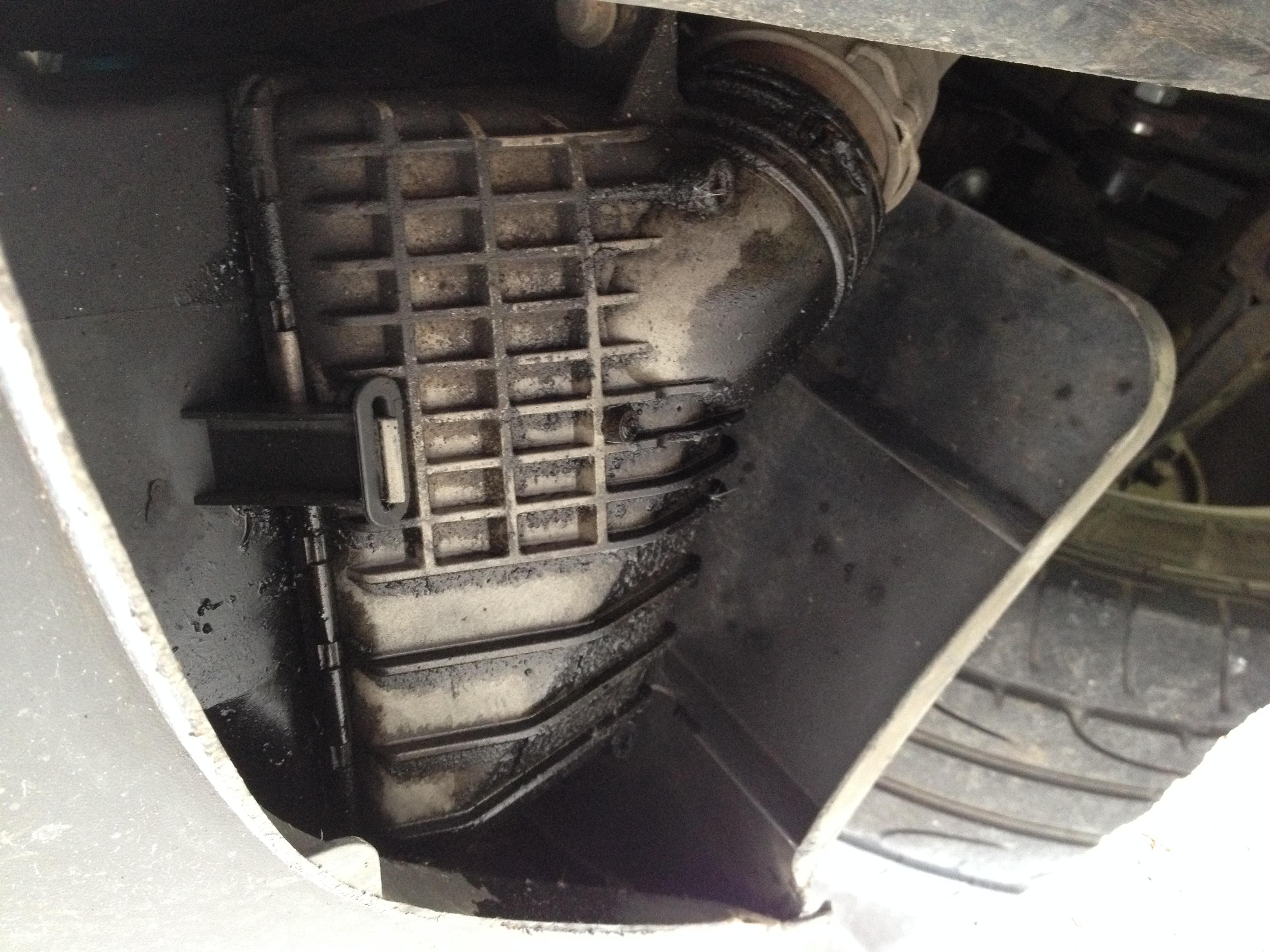 Fuite huile EGR/Turbo/Intercooler [Diesel] Problèmes Mécaniques