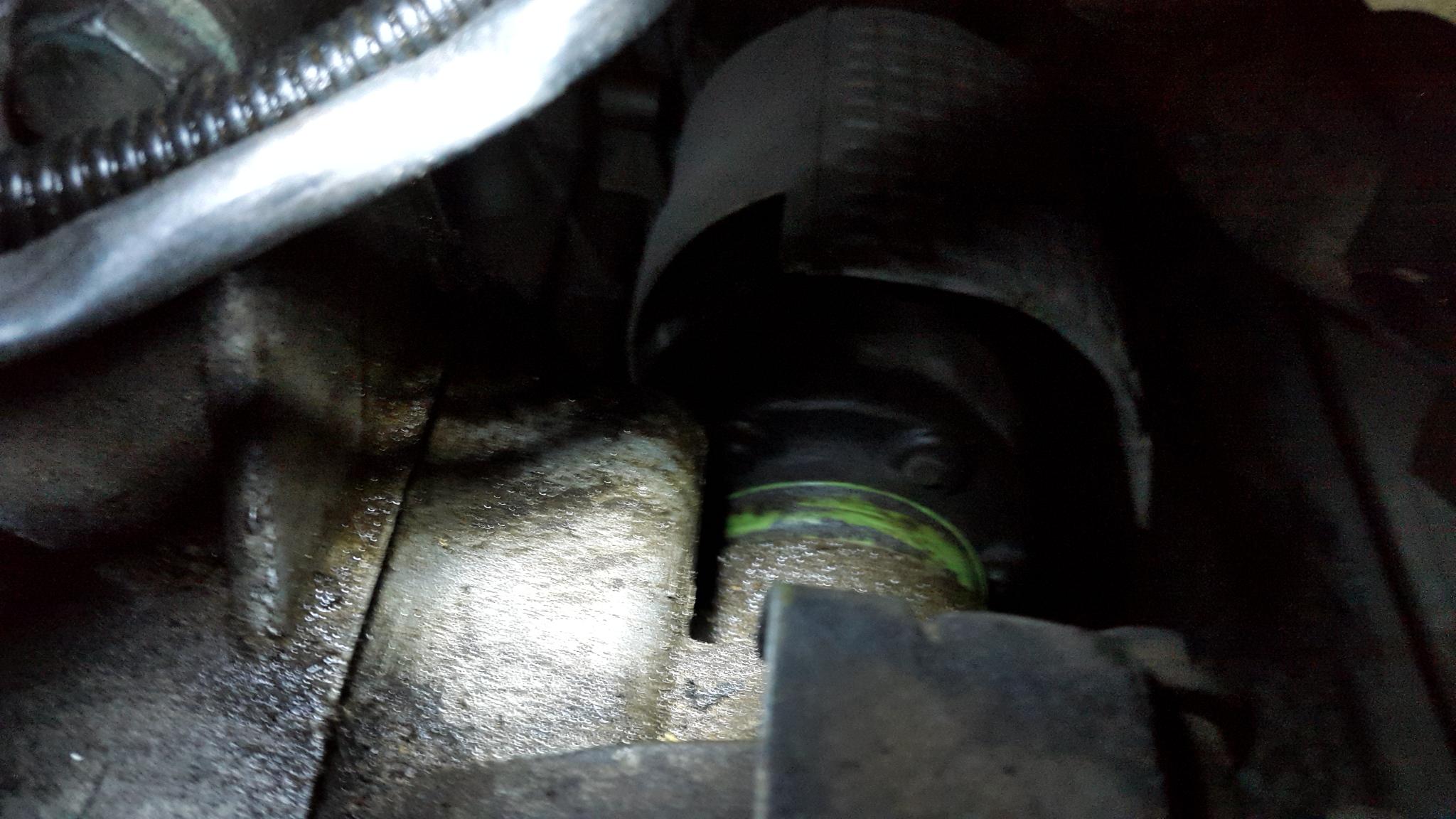 Golf 4 Fuite legère entre la boite et le carter d'huile Volkswagen