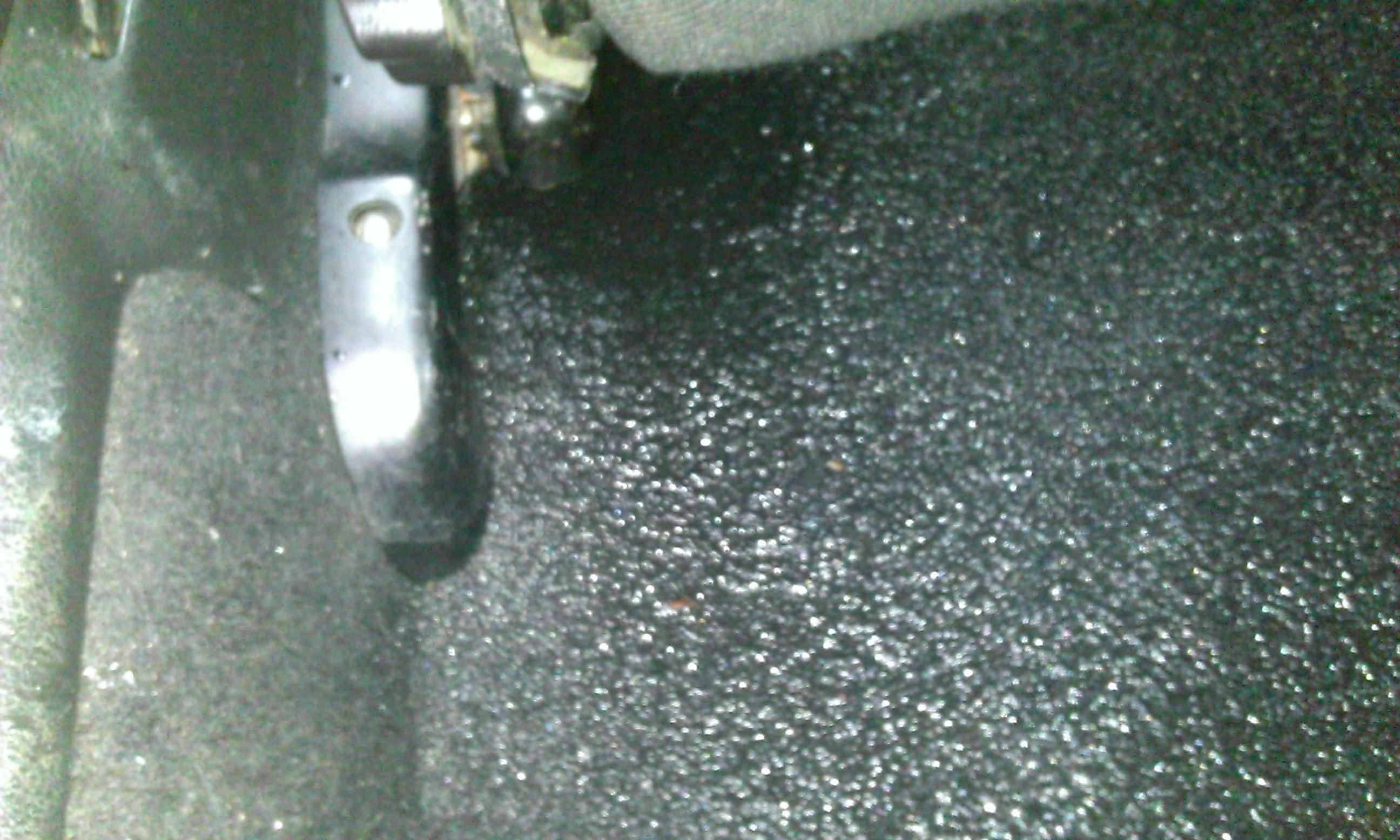 fuite d'eau : Problèmes Intérieurs - Forum Volkswagen Golf IV