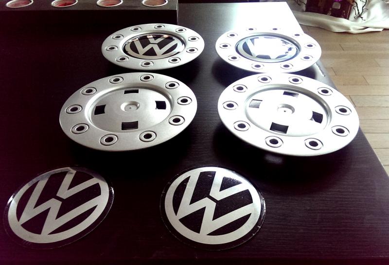 4 pièces autocollant VW 90mm autocollants de cache moyeu de jante en  aluminium sticker logo emblème Volkswagen