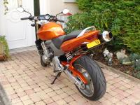 http://www.golfiv.fr/uploads/uploads/th2/2009/11/19/2009_11_19_06_30_36_Honda_600_Hornet__5.JPG